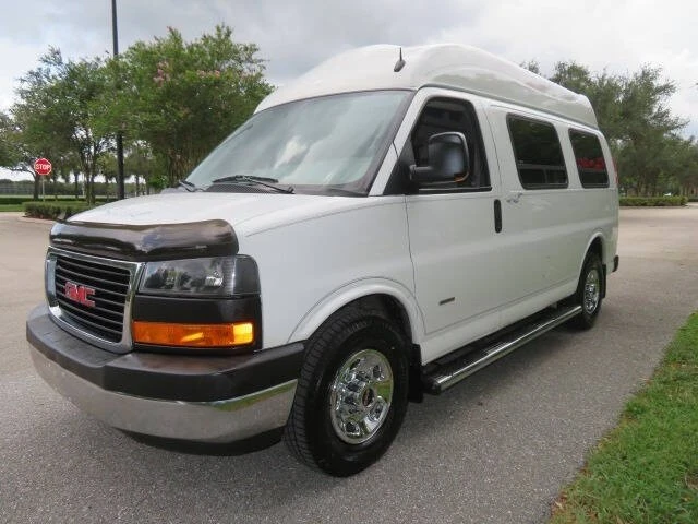 2012 GMC Savana - Image 11 of 12
