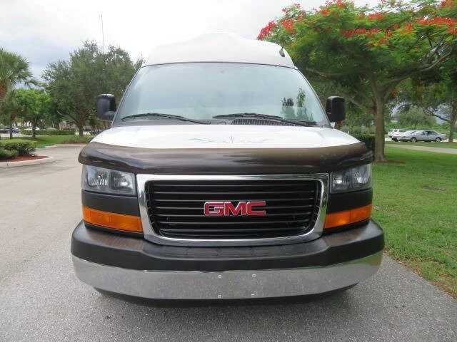 2012 GMC Savana - Image 10 of 12