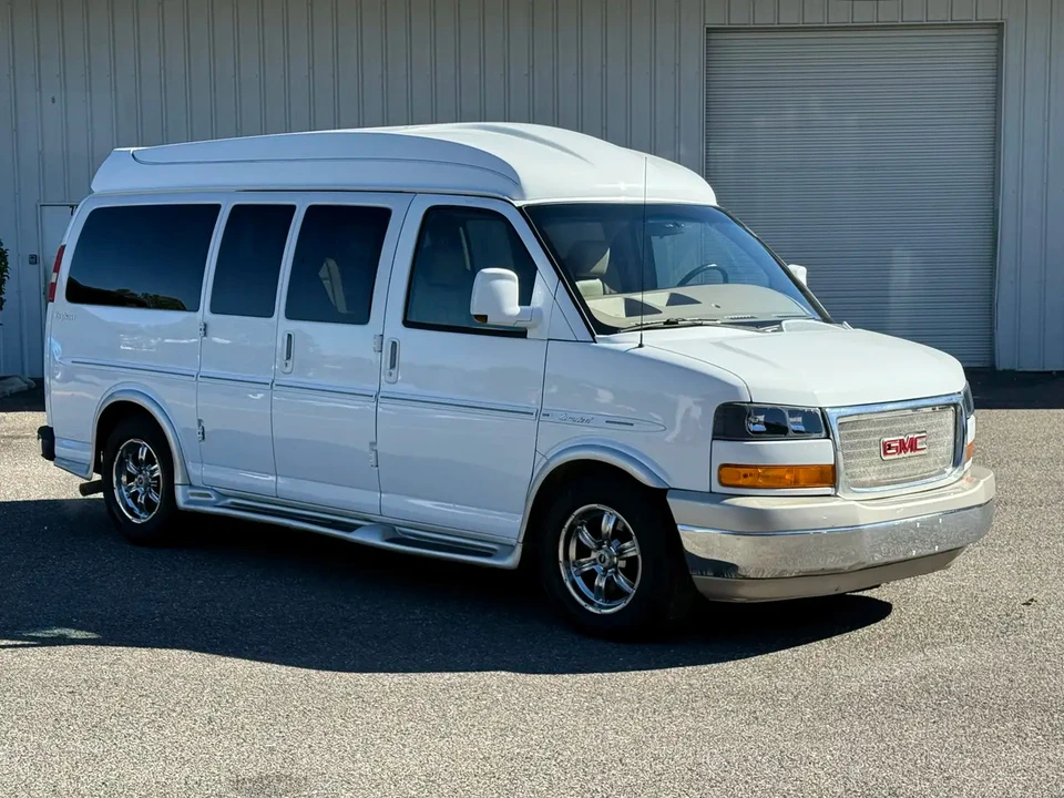 2012 GMC Savana - Image 7 of 21