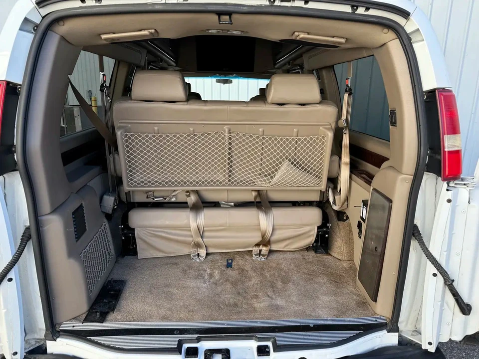 2012 GMC Savana - Image 18 of 21