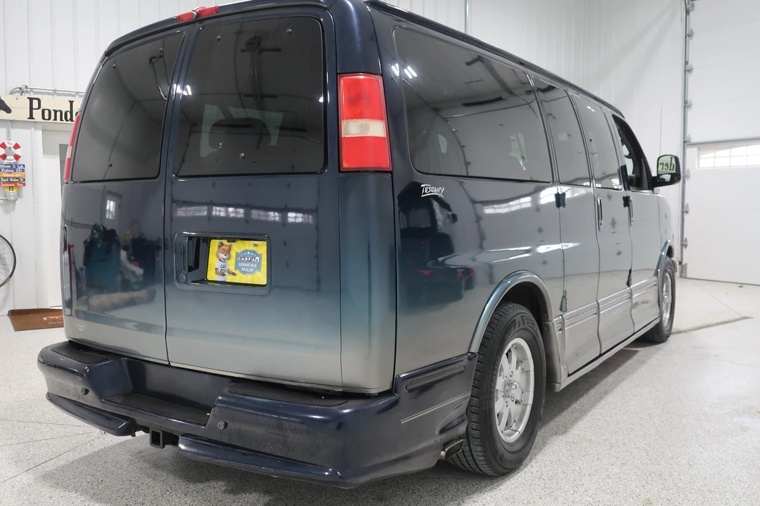 2012 GMC Savana - Image 2 of 21