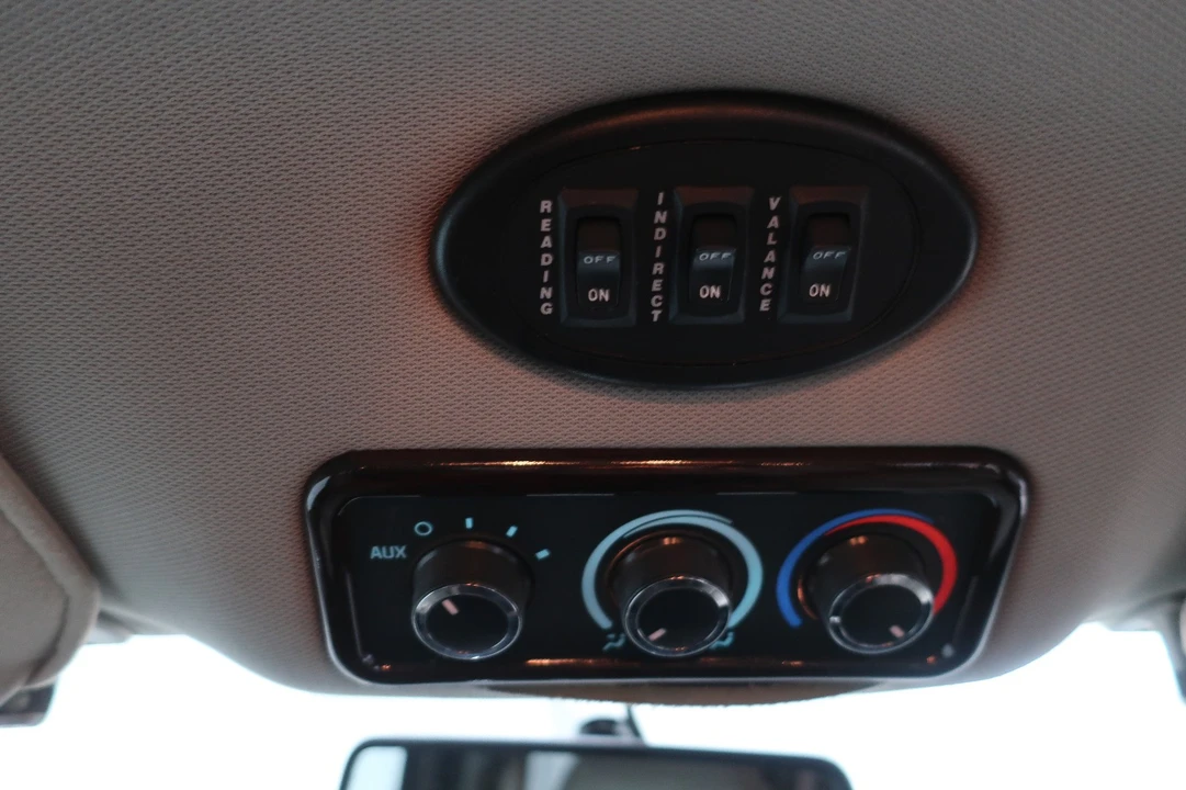 2012 GMC Savana - Image 20 of 21