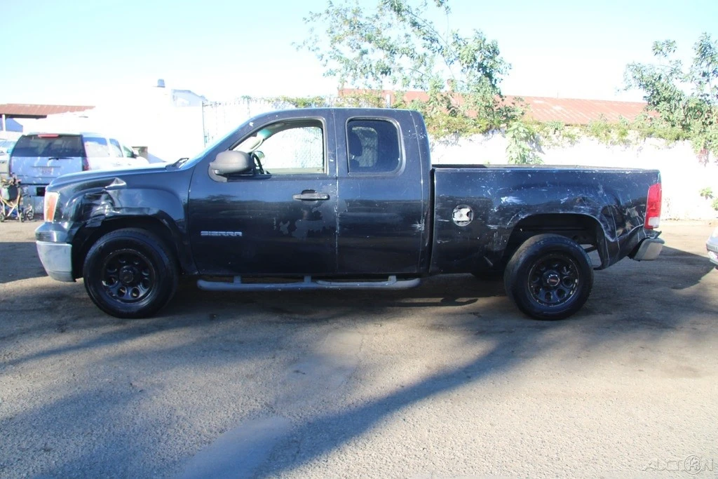 2012 GMC Sierra 2nd Gen - Image 3 of 21