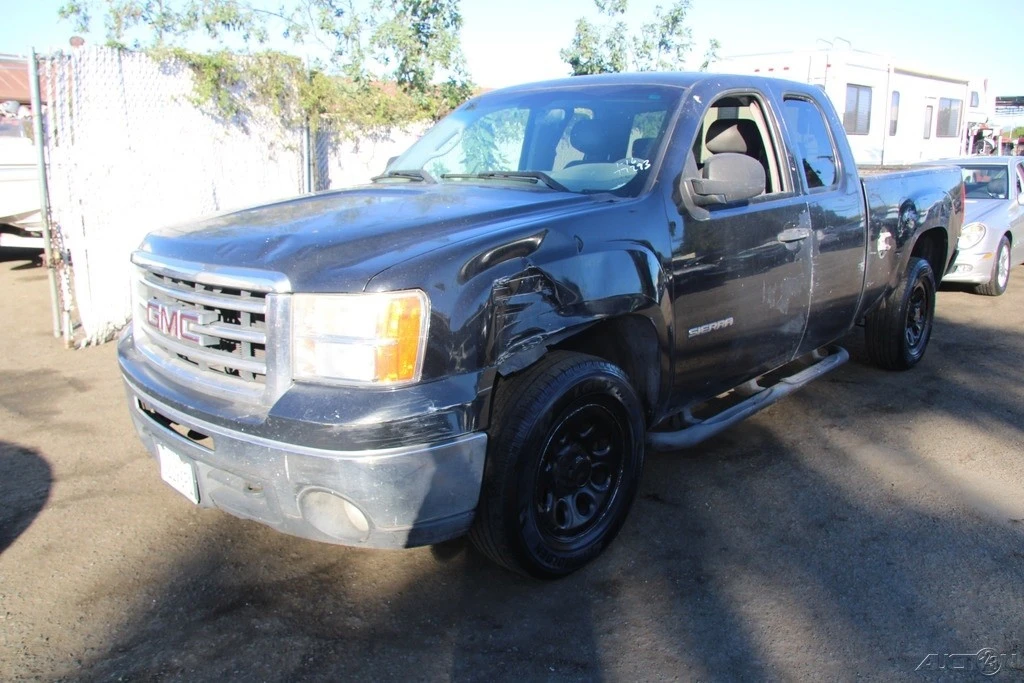 2012 GMC Sierra 2nd Gen - Image 2 of 21