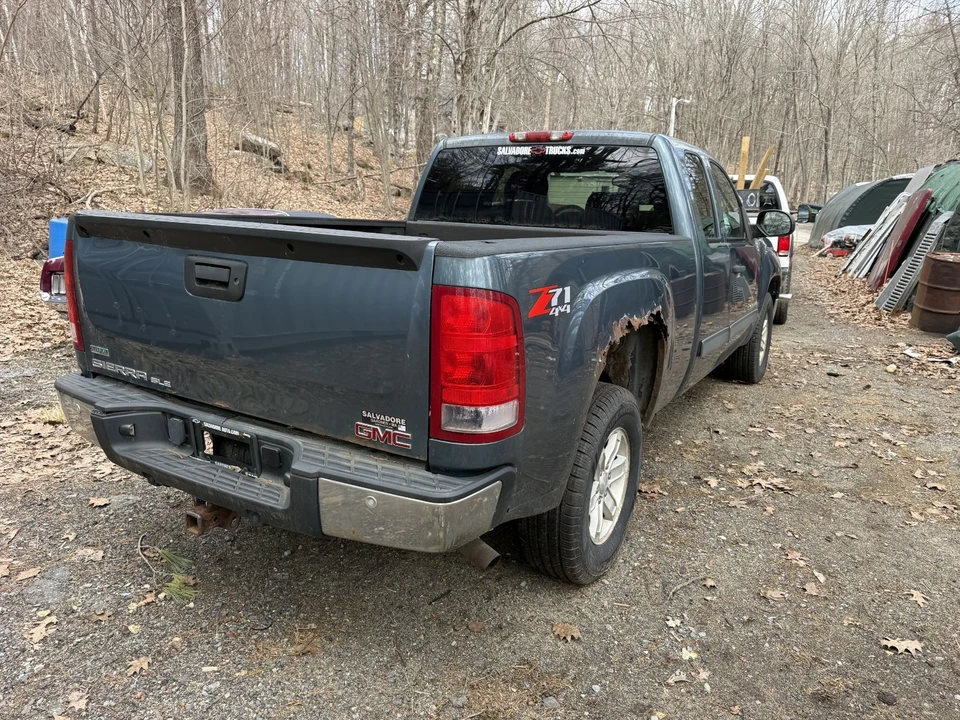 2012 GMC Sierra 3rd Gen - Image 3 of 17