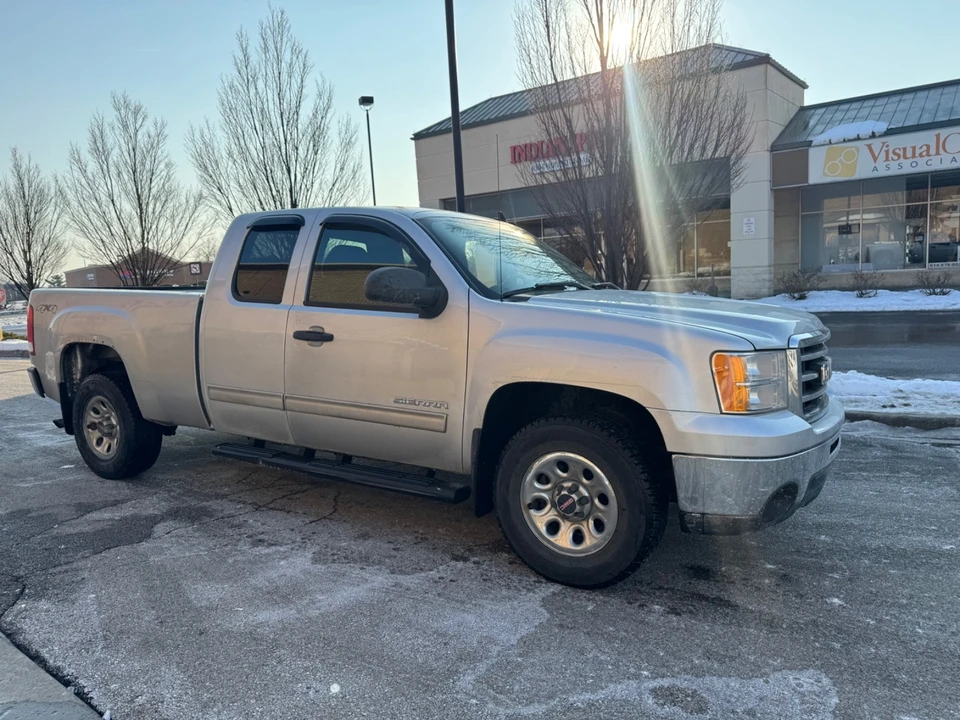 2012 GMC Sierra 2nd Gen - Image 5 of 19