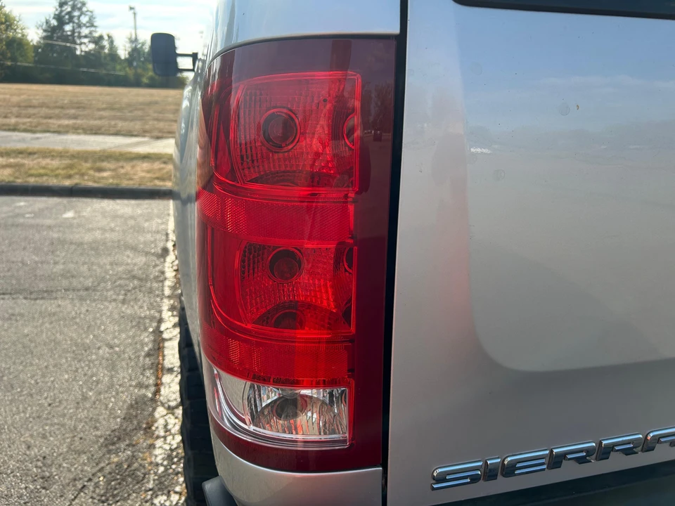 2012 GMC Sierra Heavy Duty 2nd Gen - Image 16 of 31