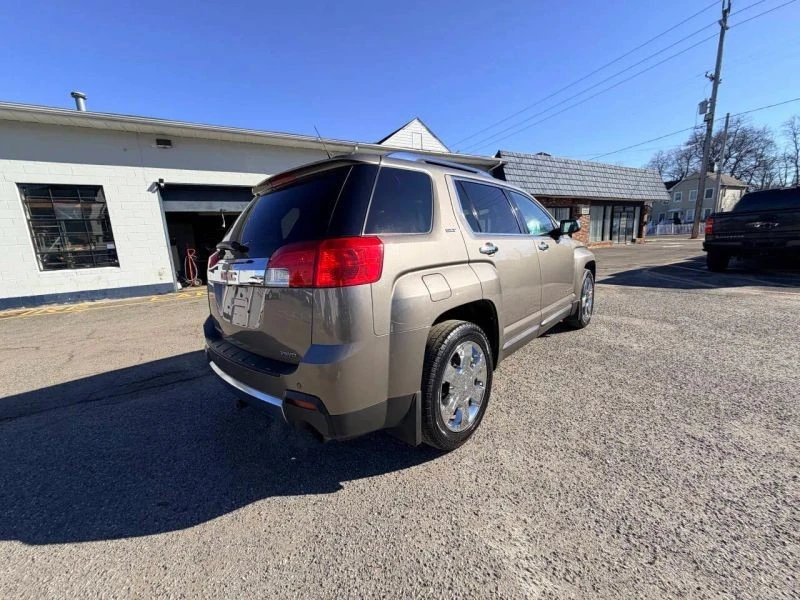2012 GMC Terrain - Image 9 of 12