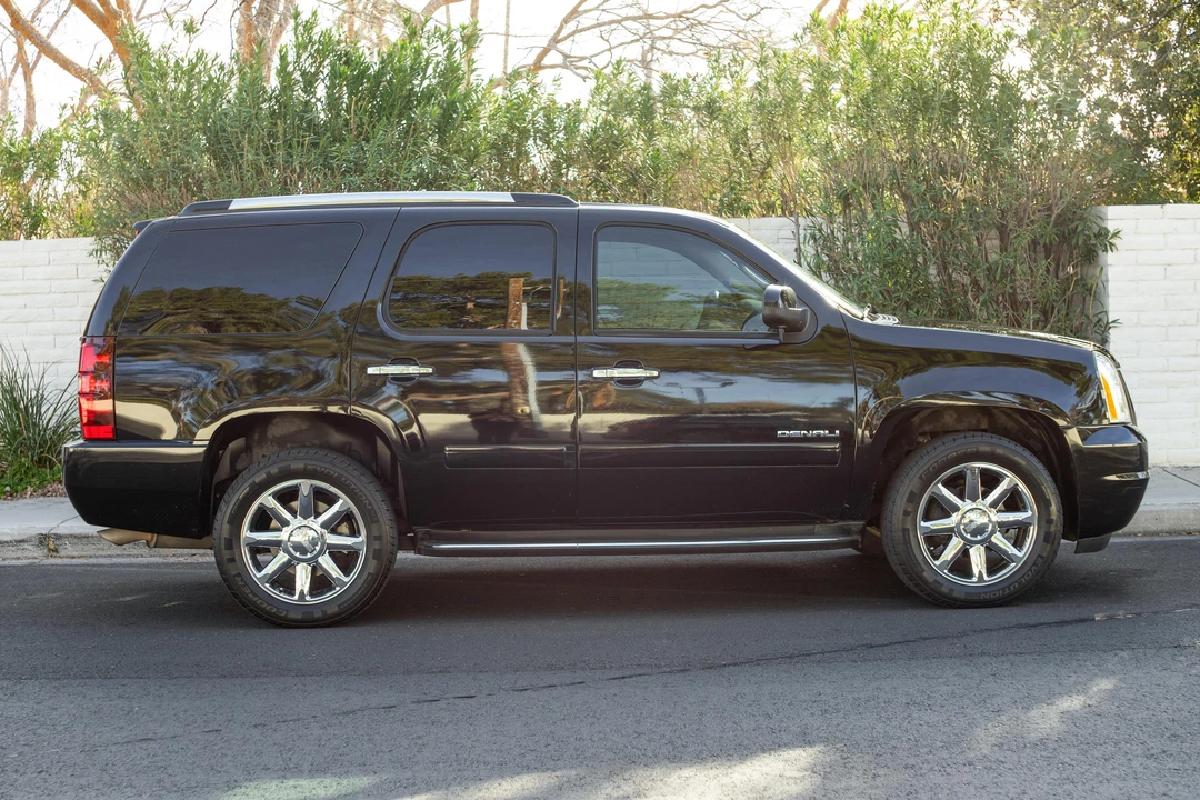 2012 GMC Yukon 3rd Gen - Image 10 of 31