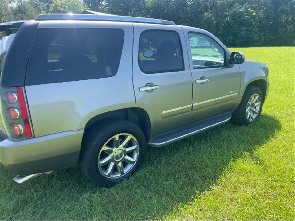 2012 GMC Yukon 3rd Gen - Image 7 of 8