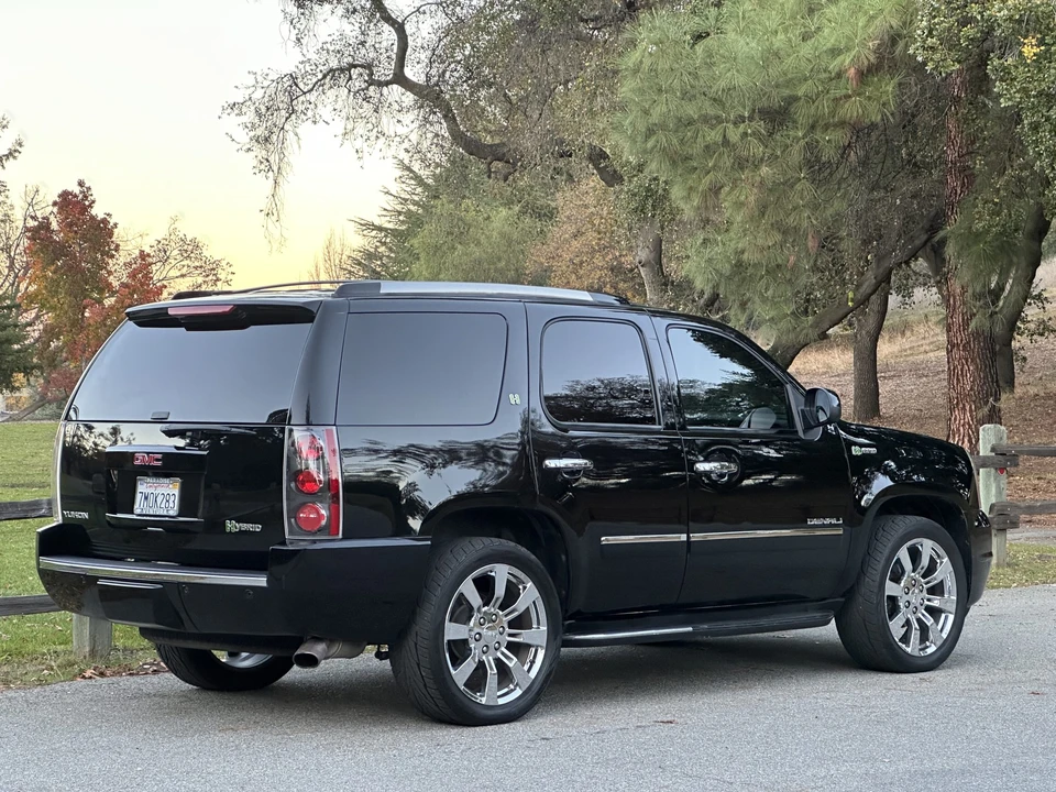 2012 GMC Yukon 3rd Gen - Image 8 of 31