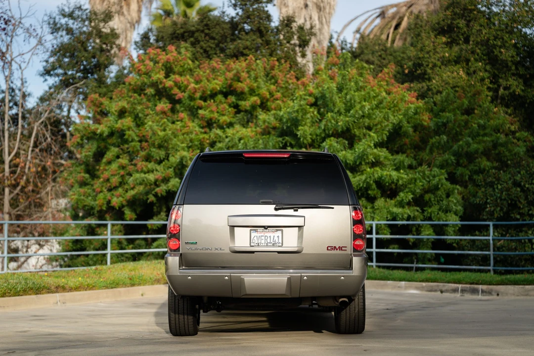 2012 GMC Yukon 3rd Gen - Image 5 of 31