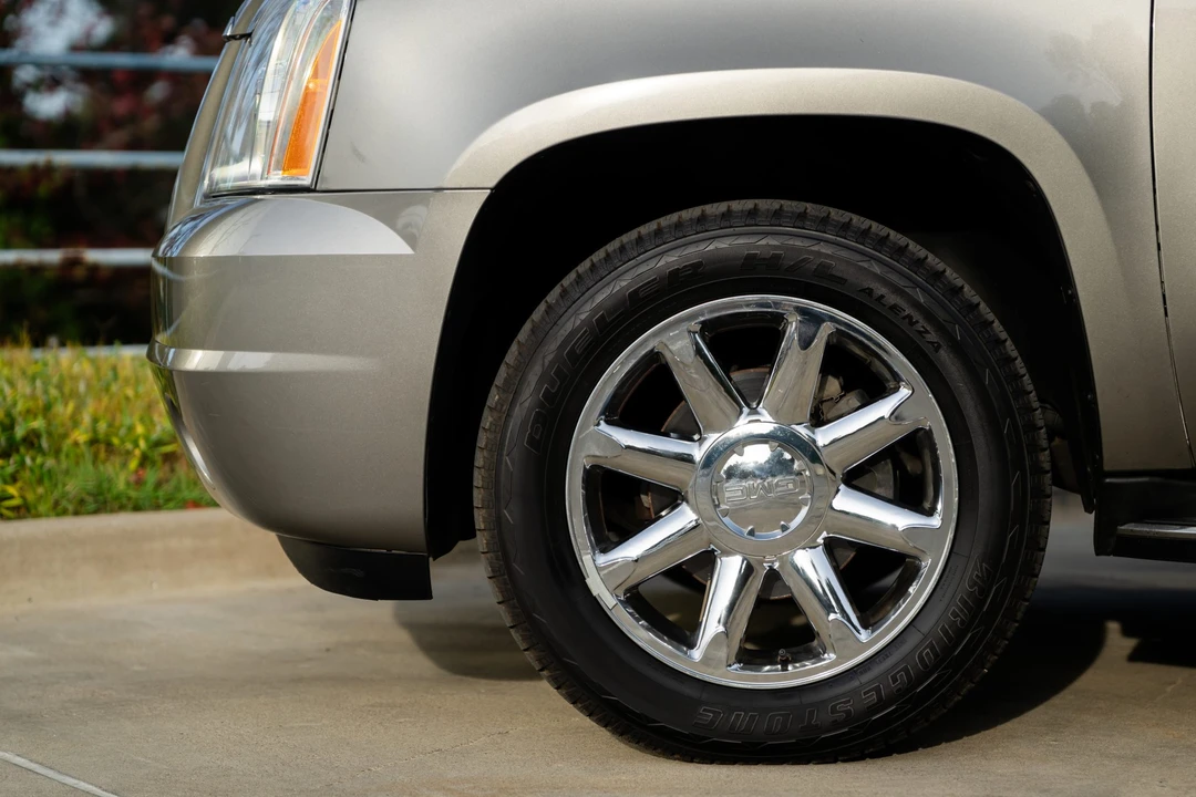 2012 GMC Yukon 3rd Gen - Image 29 of 31