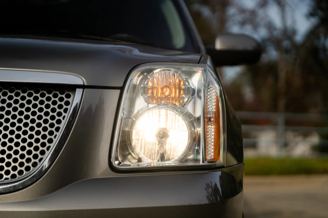 2012 GMC Yukon 3rd Gen - Image 19 of 31