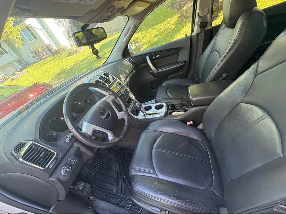 2012 GMC Acadia - Image 3 of 9