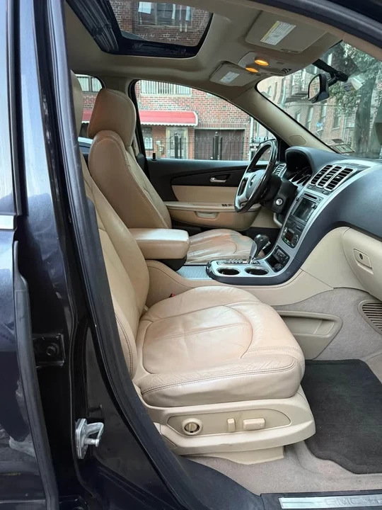 2012 GMC Acadia - Image 8 of 16