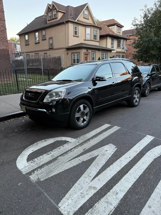 2012 GMC Acadia - Image 2 of 16