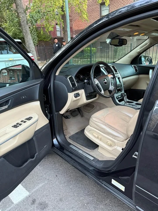 2012 GMC Acadia - Image 10 of 16