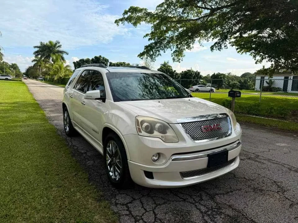 2012 GMC Acadia - Image 2 of 6