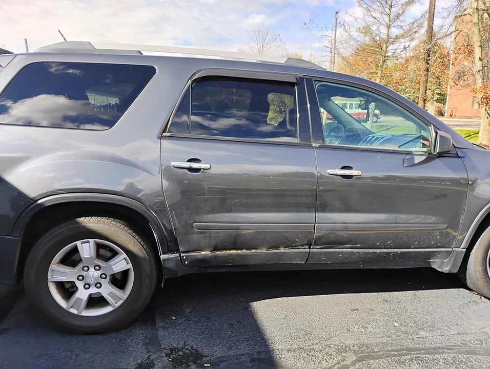 2012 GMC Acadia - Image 3 of 5