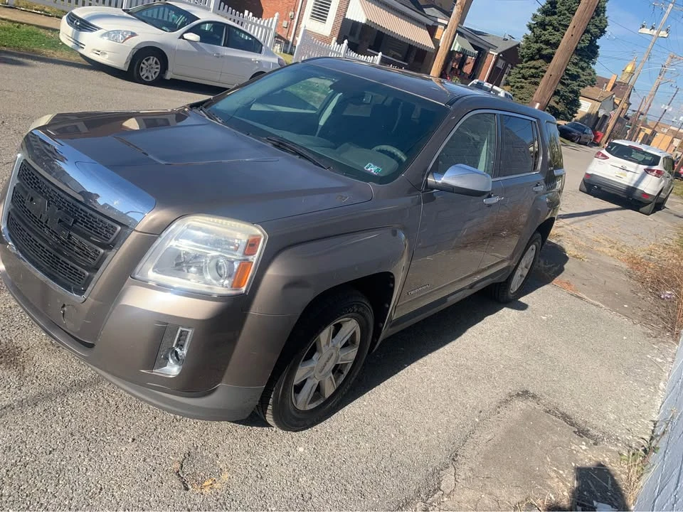 2012 GMC Terrain - Image 10 of 12