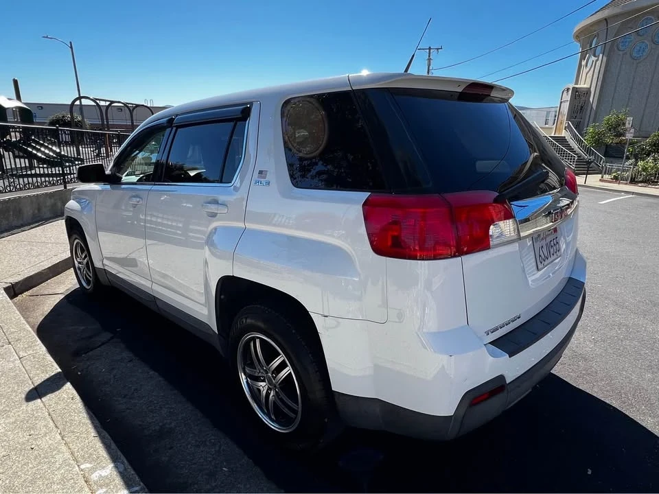 2012 GMC Terrain - Image 4 of 6