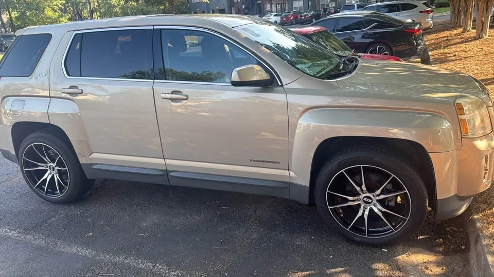 2012 GMC Terrain - Image 3 of 7