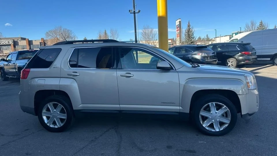 2012 GMC Terrain - Image 9 of 17