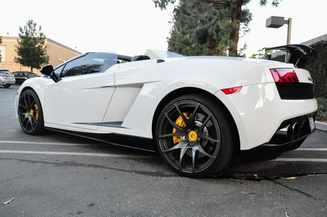 2012 Lamborghini Gallardo LP570-4 Spyder Performante - Image 4 of 18