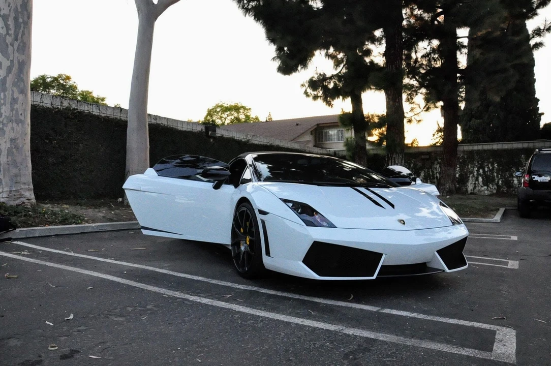 2012 Lamborghini Gallardo LP570-4 Spyder Performante - Image 8 of 18