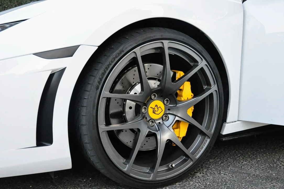 2012 Lamborghini Gallardo LP570-4 Spyder Performante - Image 17 of 18