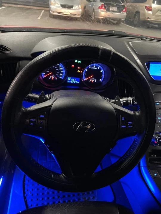 2012 Hyundai Genesis - Image 9 of 9