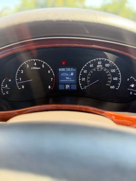 2012 Hyundai Genesis - Image 9 of 11