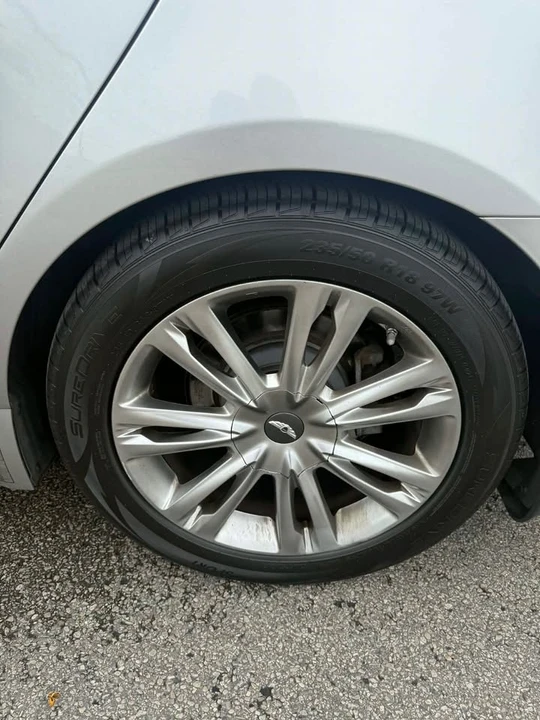 2012 Hyundai Genesis - Image 17 of 17