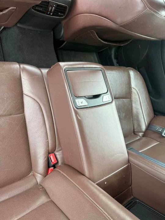 2012 Hyundai Genesis - Image 16 of 17
