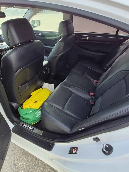 2012 Genesis - Image 10 of 14
