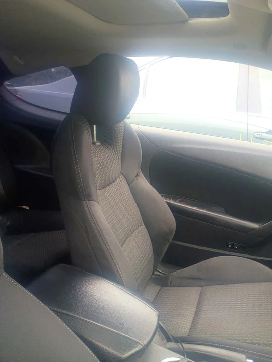 2012 Genesis - Image 7 of 9