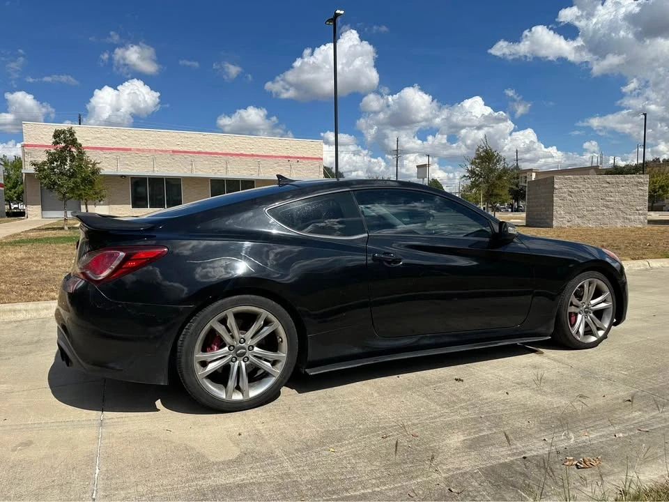 2012 Genesis - Image 19 of 19