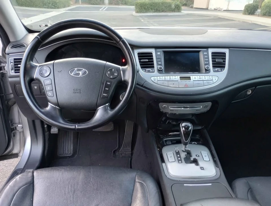 2012 Genesis GV60 - Image 9 of 11