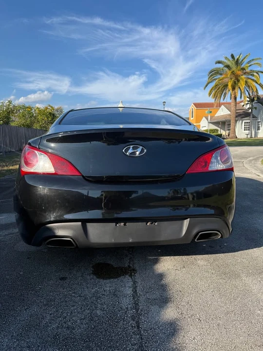 2012 Hyundai Genesis - Image 6 of 19