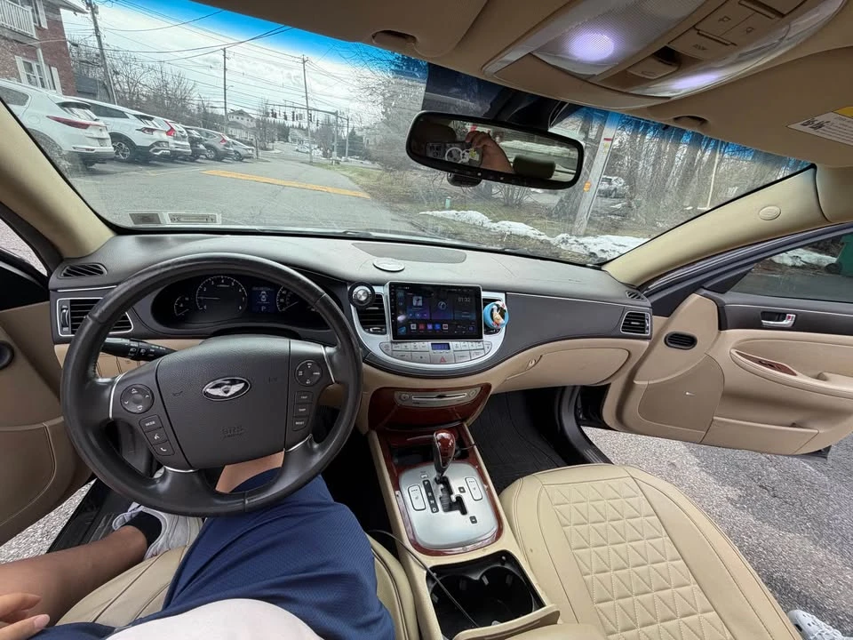 2012 Hyundai Genesis - Image 6 of 6