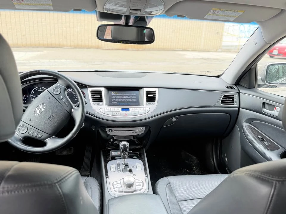 2012 Hyundai Genesis - Image 12 of 20