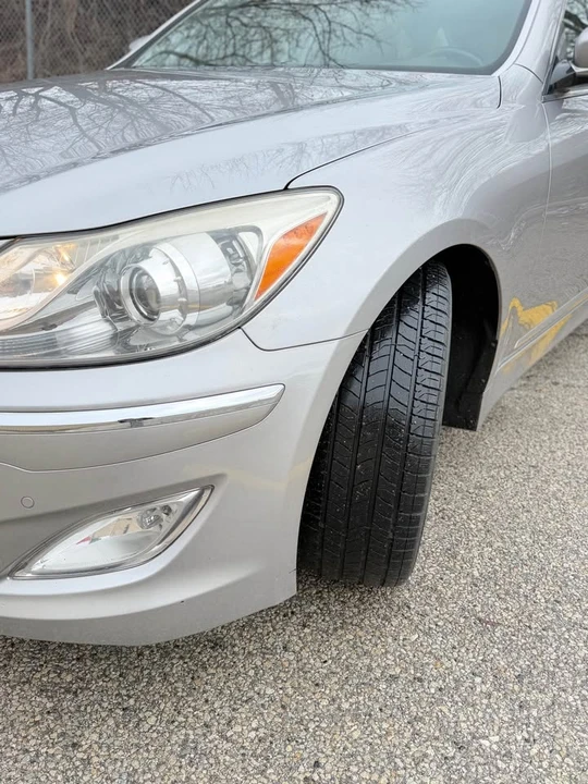 2012 Hyundai Genesis - Image 8 of 20