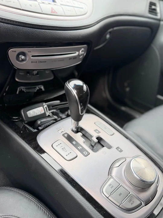 2012 Hyundai Genesis - Image 14 of 20