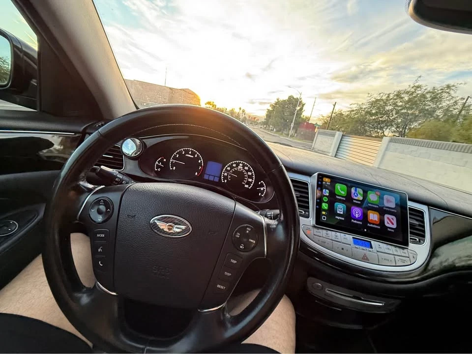 2012 Hyundai Genesis - Image 6 of 8