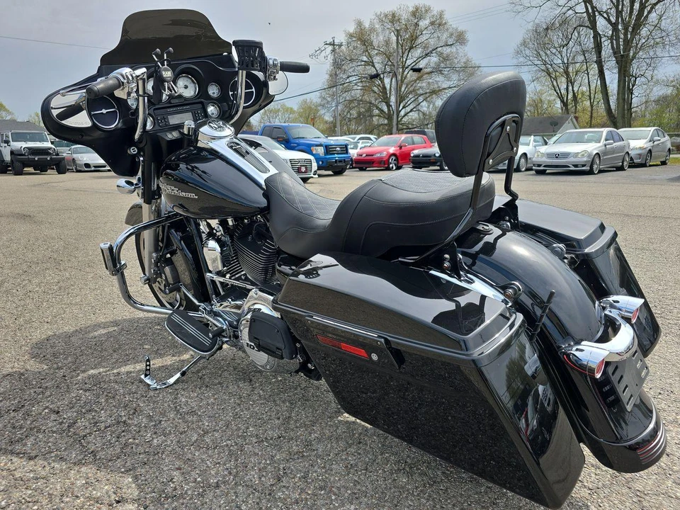 2012 Harley-Davidson Touring Twin Cam - Image 2 of 21