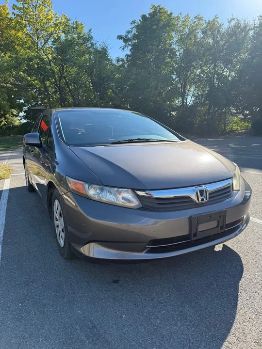 2012 Honda Civic 9th Gen - Image 2 of 7