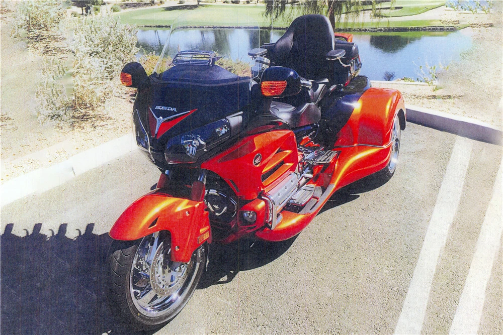 2012 Honda Gold Wing - Image 2 of 4