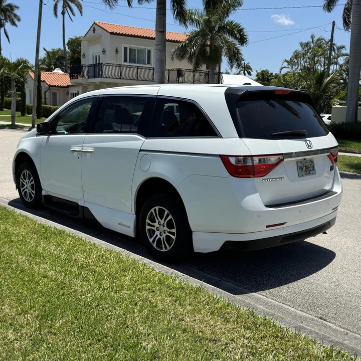 2012 Honda Odyssey - Image 12 of 12