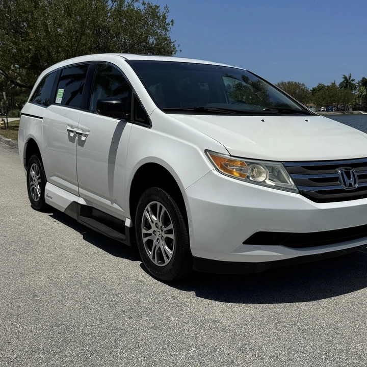 2012 Honda Odyssey - Image 7 of 12